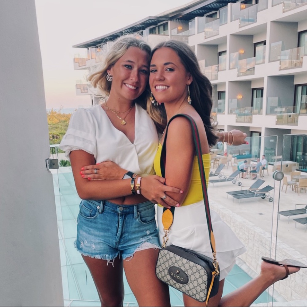 Meet your Posher, Sydney